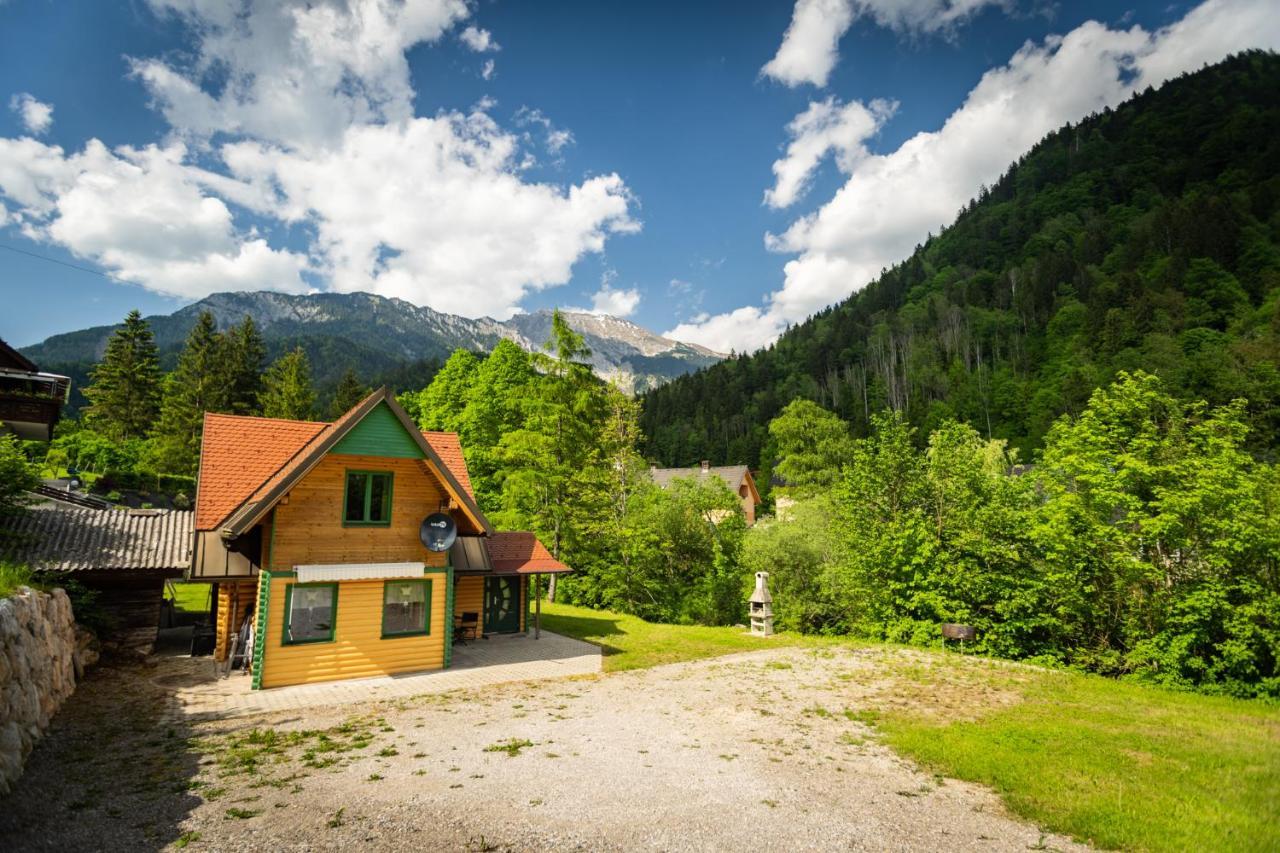 Butterfly Cottage By The Creek Trzic Exterior photo