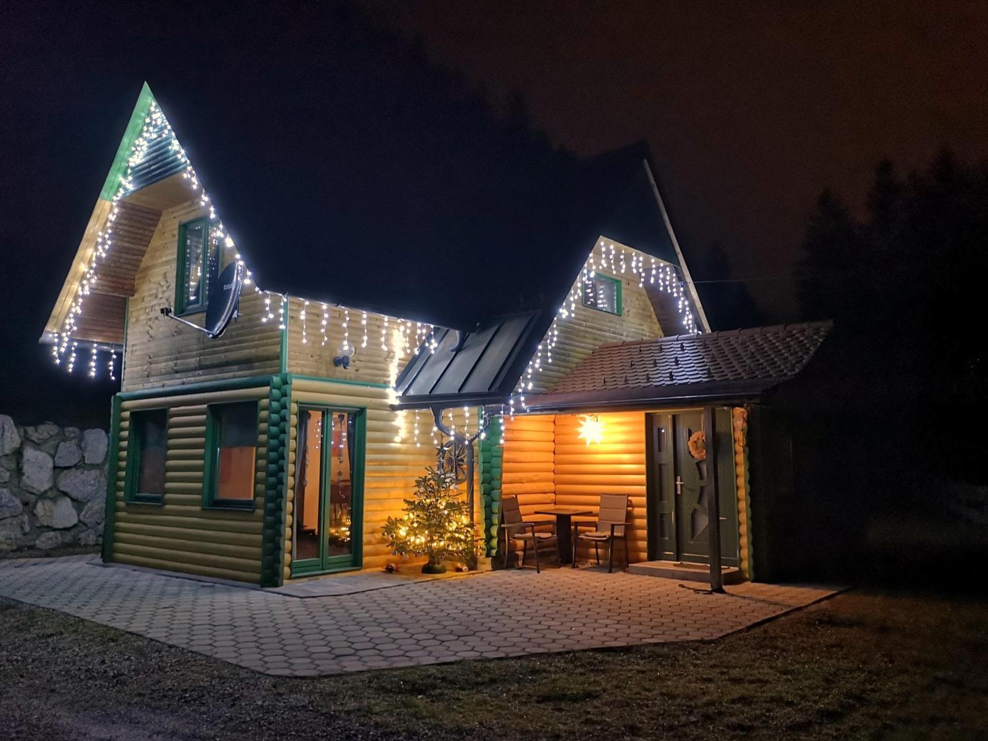 Butterfly Cottage By The Creek Trzic Exterior photo